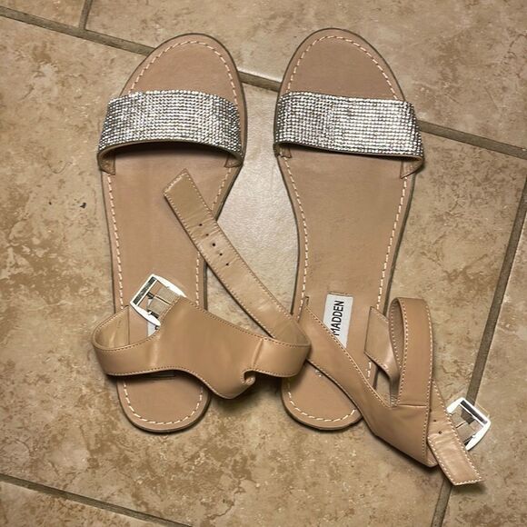 Steve Madden blinged sandals - Picture 1 of 1